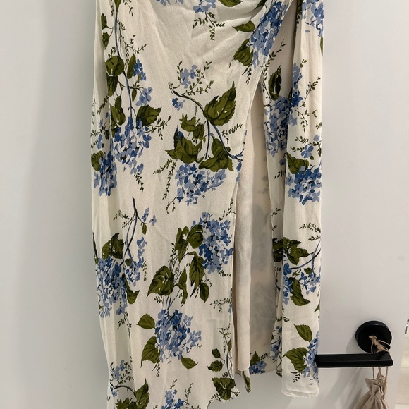 Reformation Dress - Picture 4 of 5